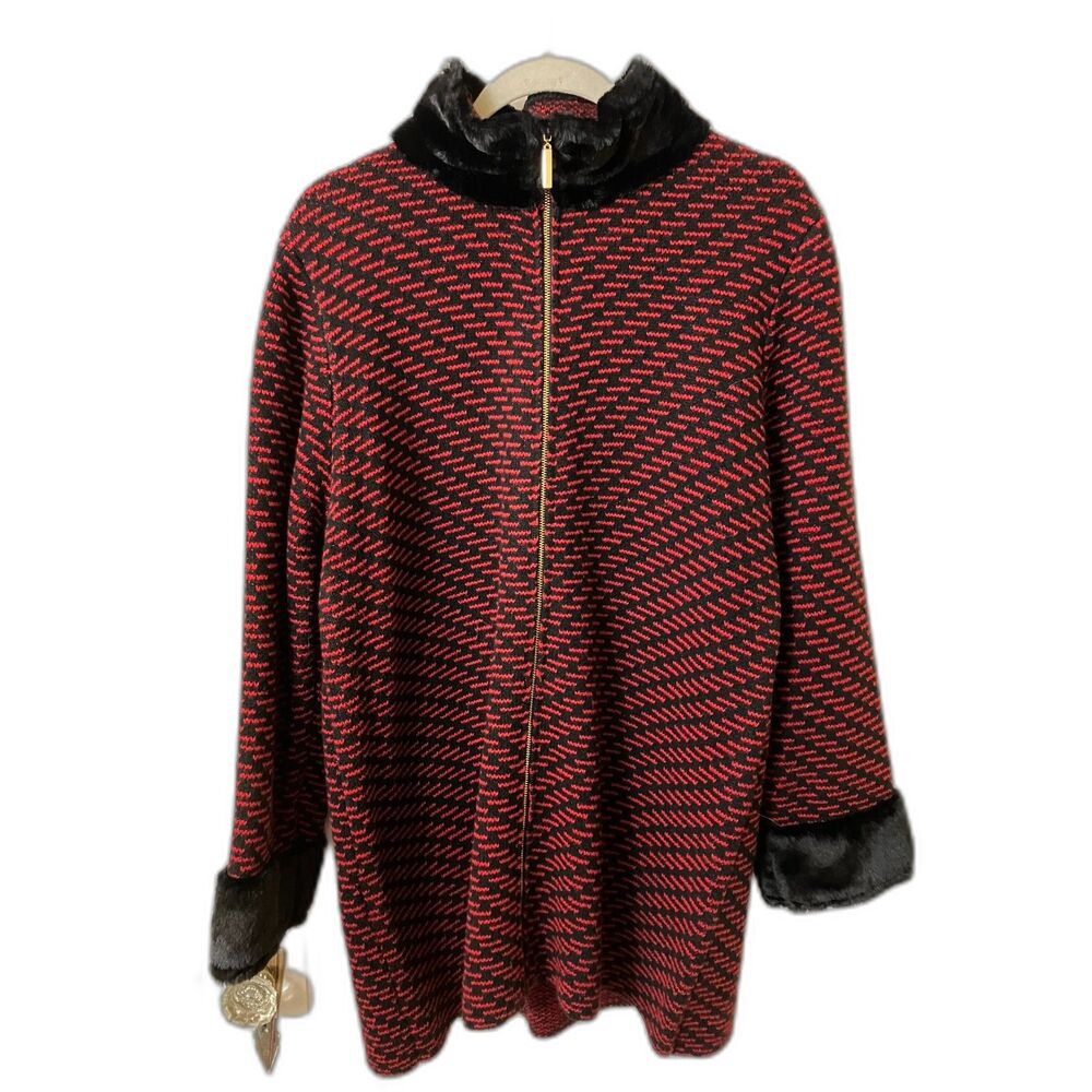 Black and red zip sweater with faux fur